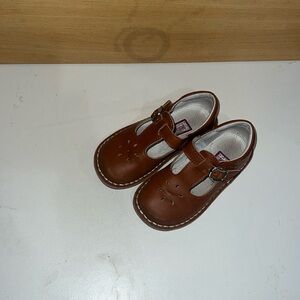 L’amour mary Janes brown, lightly used